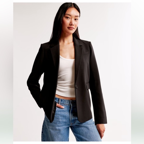 Abercrombie & Fitch Classic Suiting Blazer - Picture 3 of 12